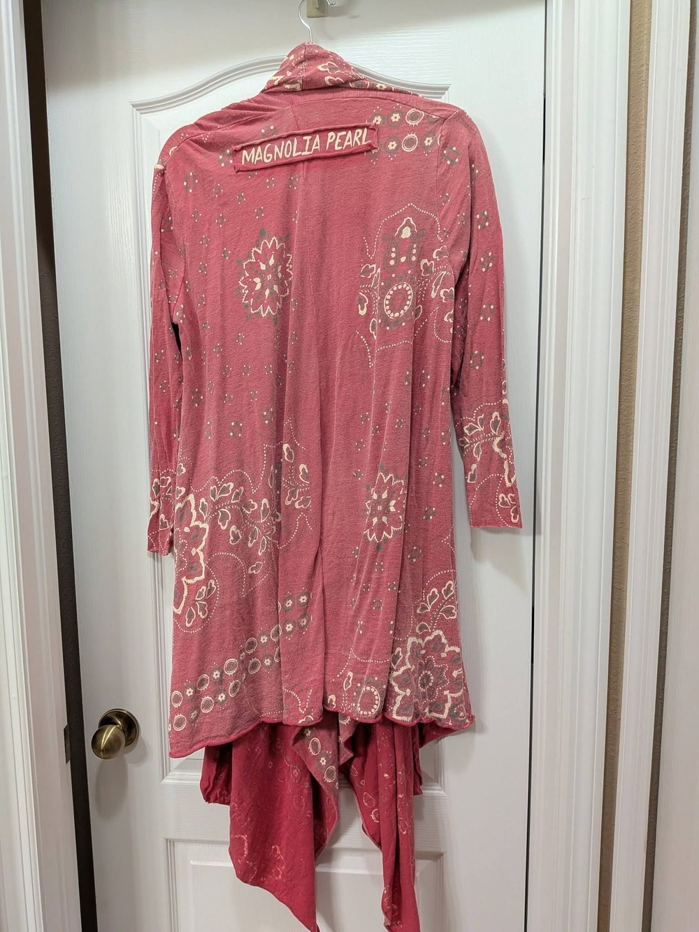 NWT Magnolia Pearl Karesa Cardigan With Pockets - Picture 2 of 3